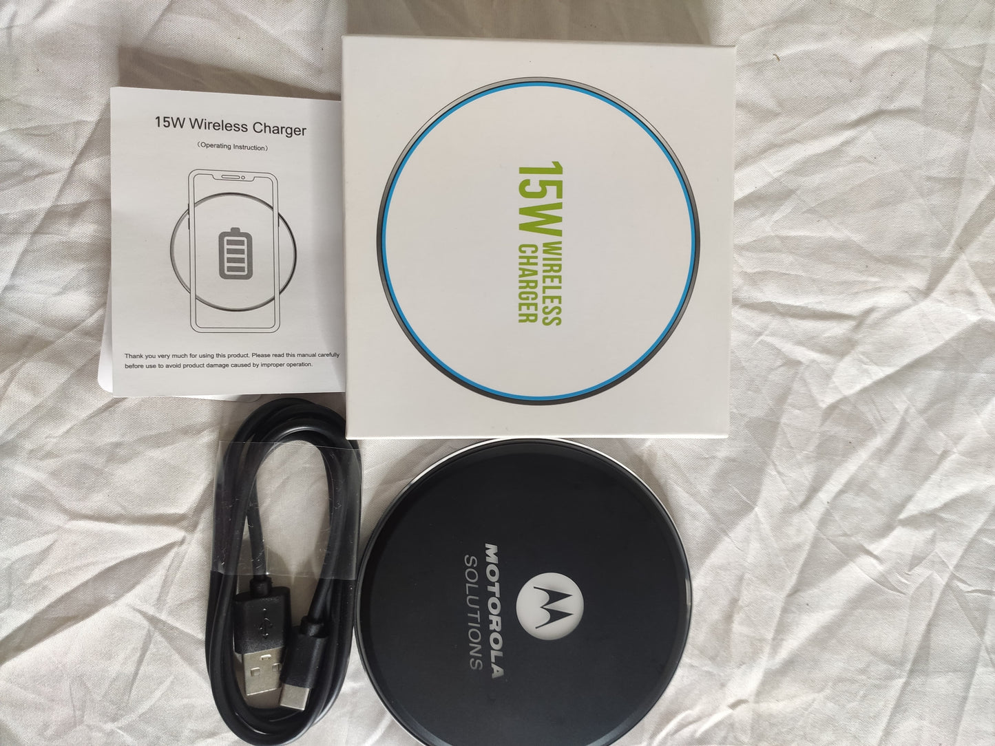 Motorola solutions wireless charging pad Output 5/7.5/10/15 watt Interface type c