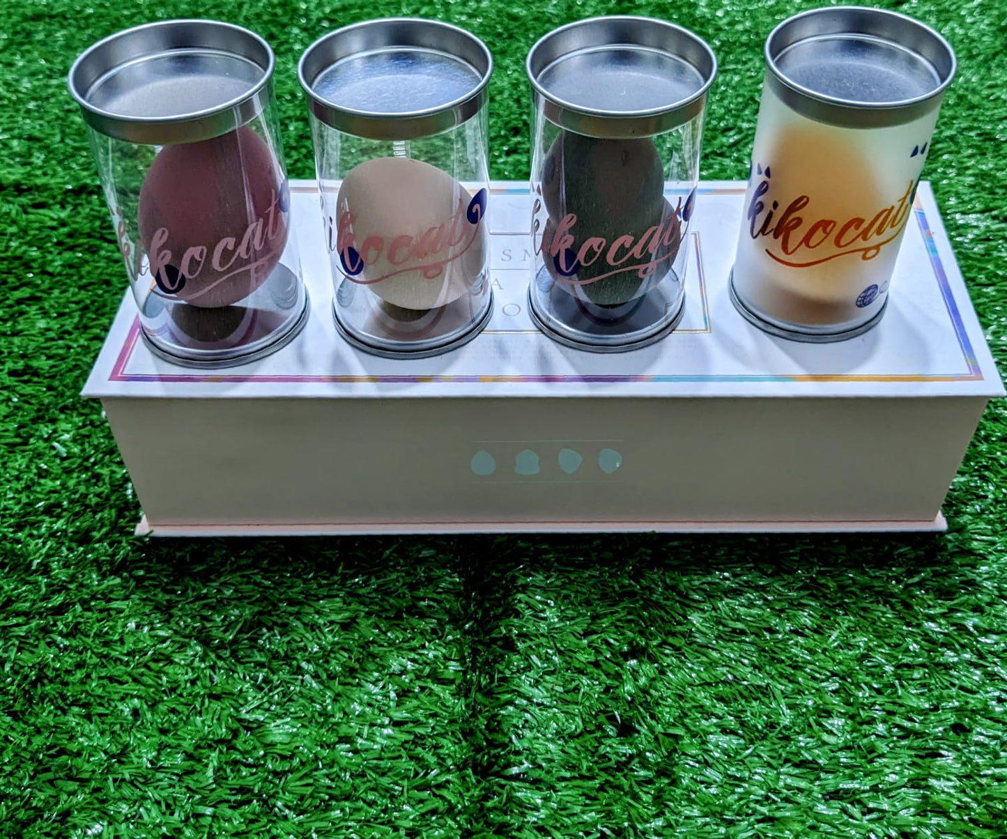 Kikocat Cosmetics makeup tool box 4-Piece Beauty Blender Set with 2 Eyeshadows (Pink & Gold)