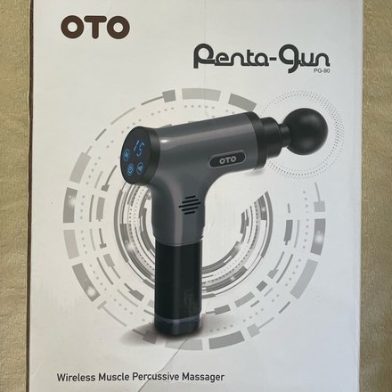 OTO Penta-Gun Massage Gun adapter, charging stand, 5 different massage heads 5 automatic massage modes, 6 strengths, to help you relax tight deep muscles.