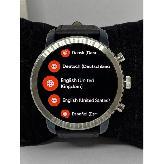 Q Explorist HR 0478 Straps Silicone color black Dail sliver