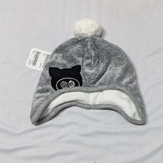 DOUBLE COTTON WITH POLYESTER FILLING BABY CAP GRAY/WHITE COLOR CM0150