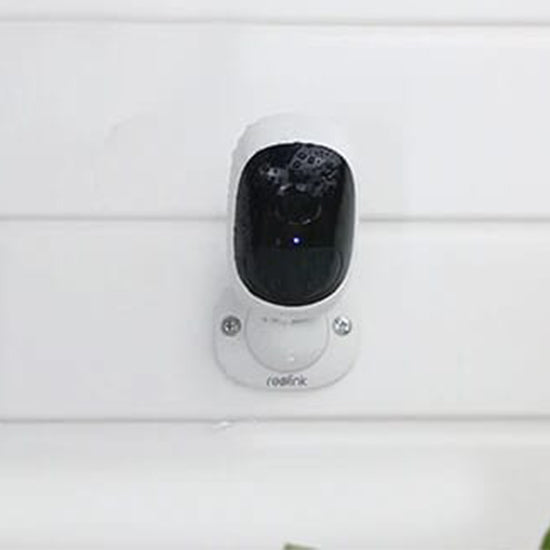 REOLINK argus 2 with box and accessories Outdoor Security Camera Wireless, Rechargeable Battery, 1080P Video, Night Vision, Motion Detection, 2-Way Talk, Waterproof