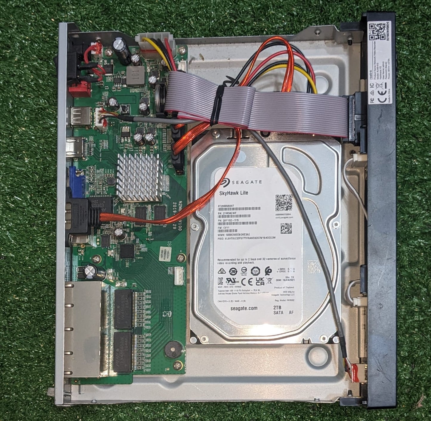 Reolink 8 Channel NVR built-in POE with 8cams 8(MEGAPIXELS) WITHOUT BOX