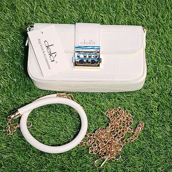 Dela lady's handbag Color white
