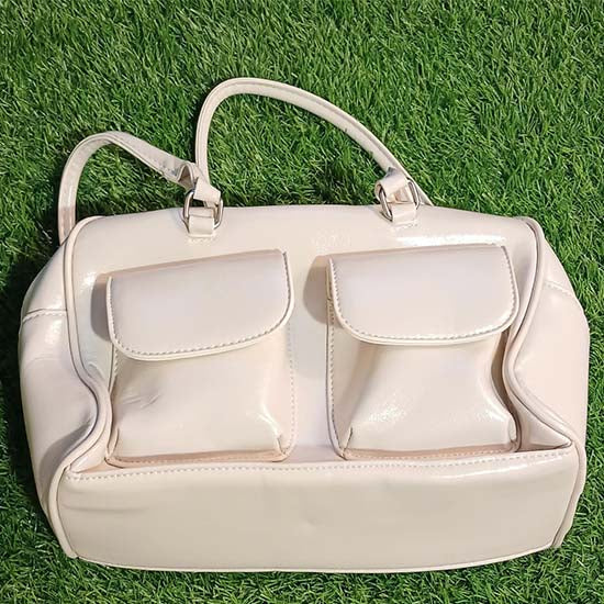 Ladies handbag 2 color schemes white and black
