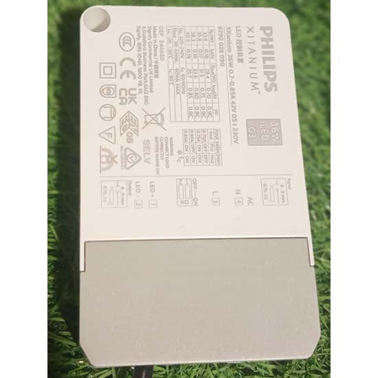 Philips DN594B 29.6W Led down light warm white color
