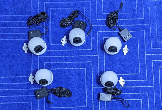 REOLINK 5MP E1 Zoom PACK OF 5  Indoor Security Camera 3X OPTICAL ZOOM, 2.4/5GHz Dual Band WiFi Camera, 5MP Plug-in Pet Camera Without box LOCAL CHARGER LOCAL STAND