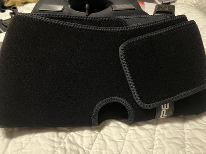 Hyperice Venom Right Shoulder Wearable Heat and Vibration